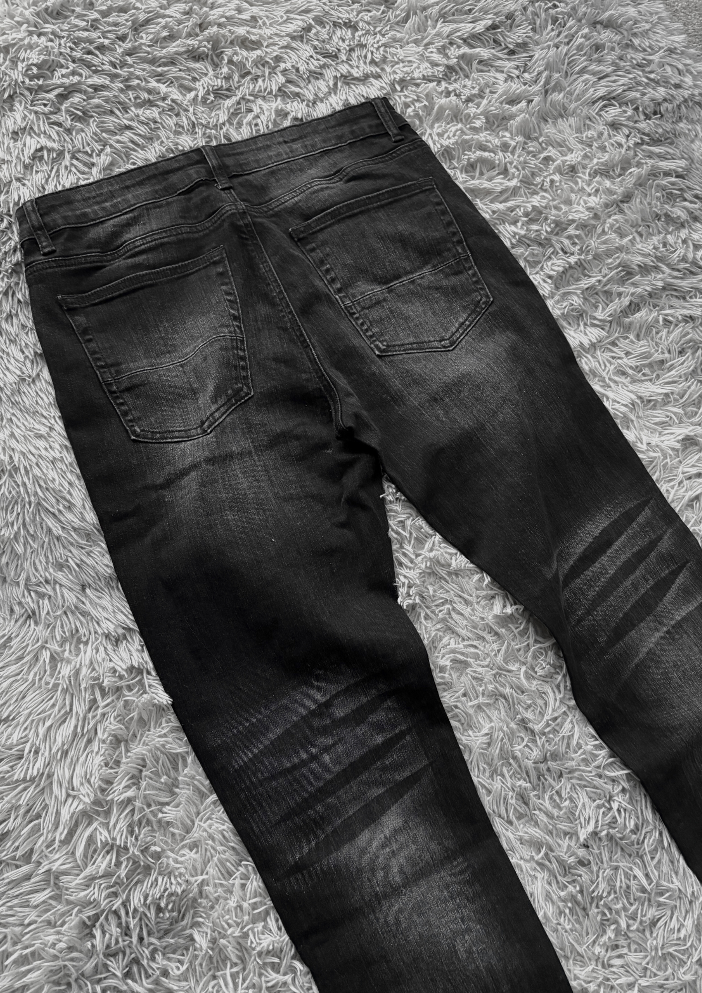 Skinny Ripped Jeans - Red Holes - Swagster